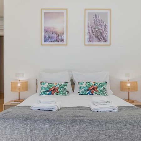 Campolide Lovely 2 Bedroom By Innkeeper Lisboa Exteriör bild
