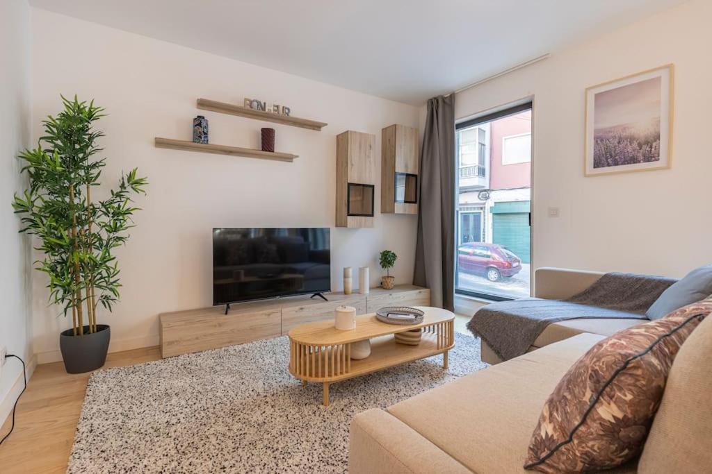 Campolide Lovely 2 Bedroom By Innkeeper Lisboa Exteriör bild