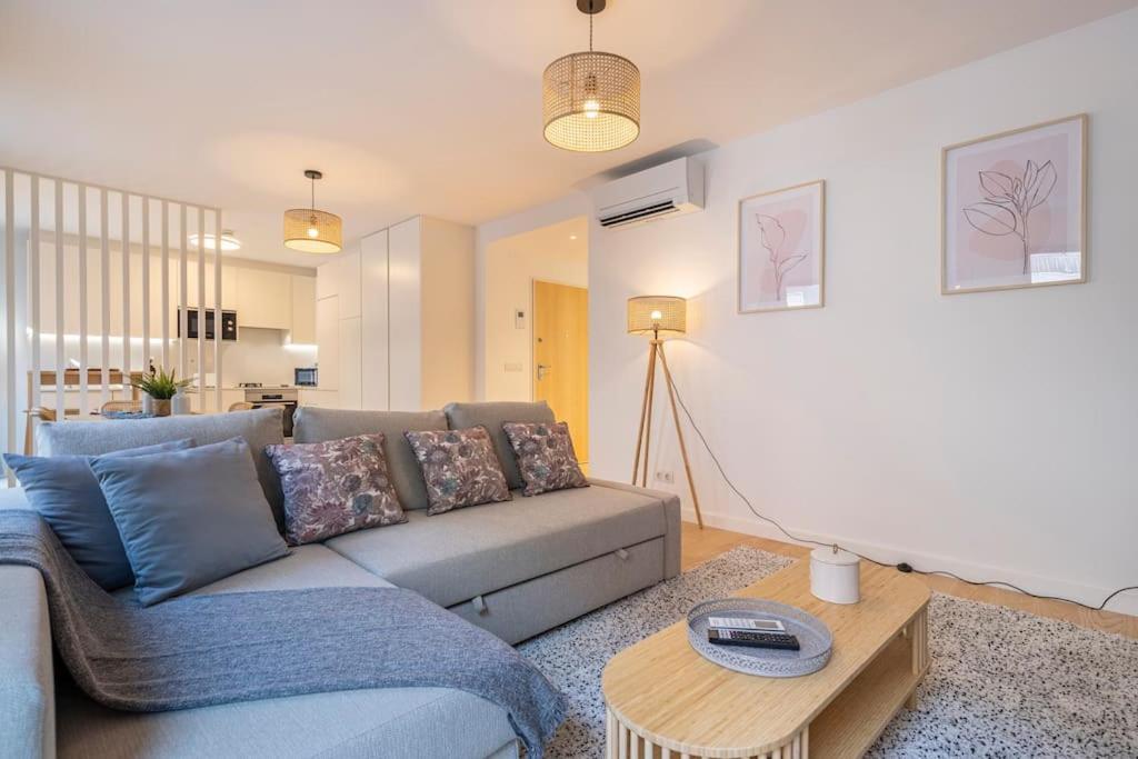 Campolide Lovely 2 Bedroom By Innkeeper Lisboa Exteriör bild