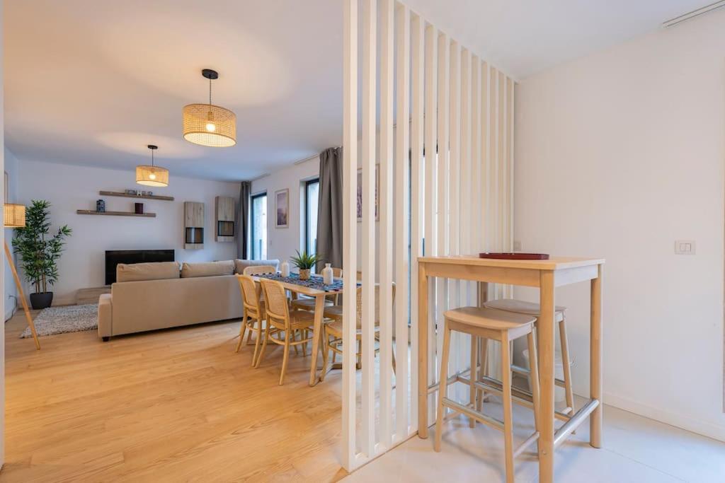 Campolide Lovely 2 Bedroom By Innkeeper Lisboa Exteriör bild